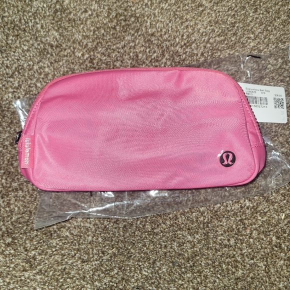 lululemon athletica Handbags - Lululemon Athletica Vibrant Pink Everywhere Belt Bag
